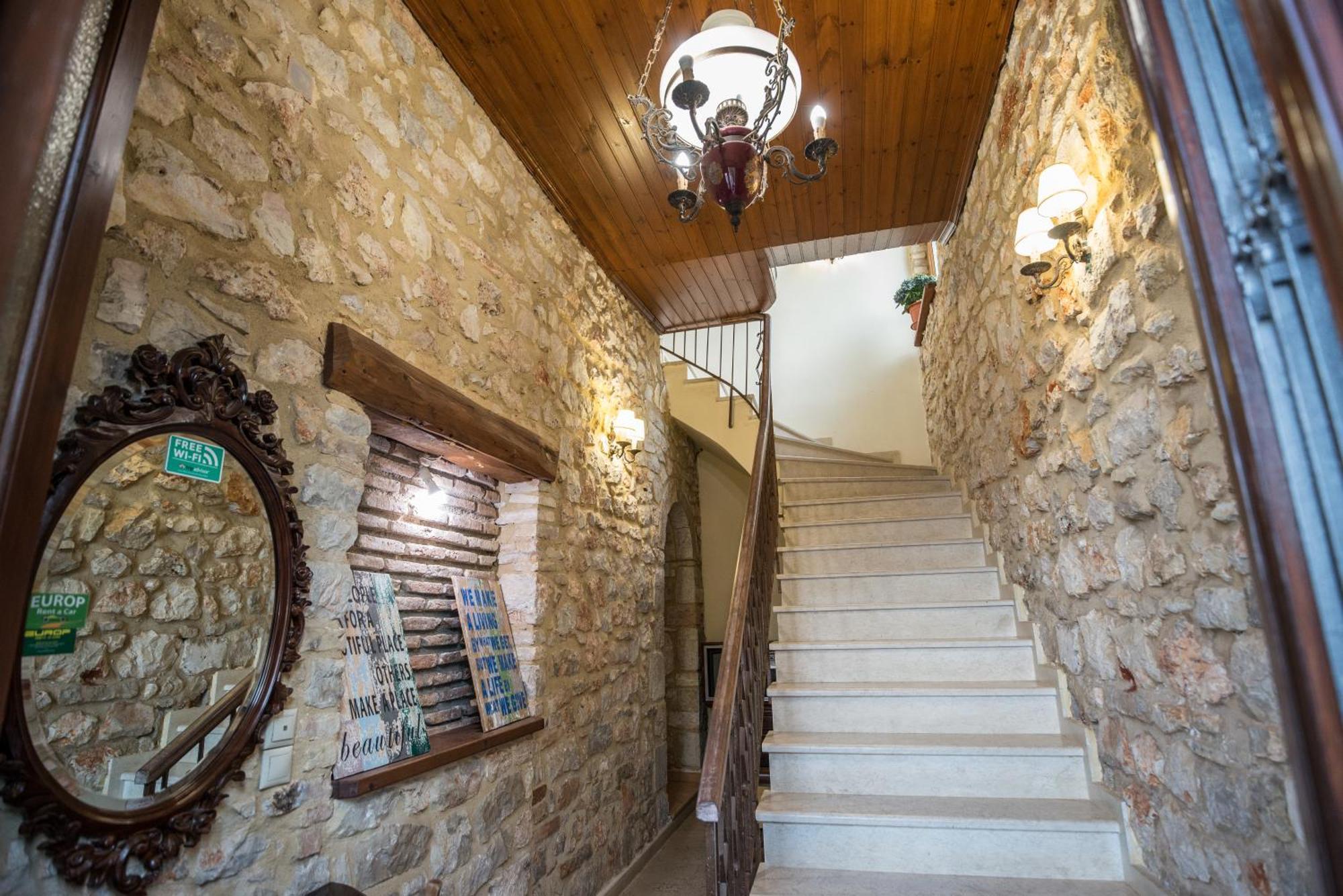 Seafront Stone Suites Vónitsa Eksteriør bilde