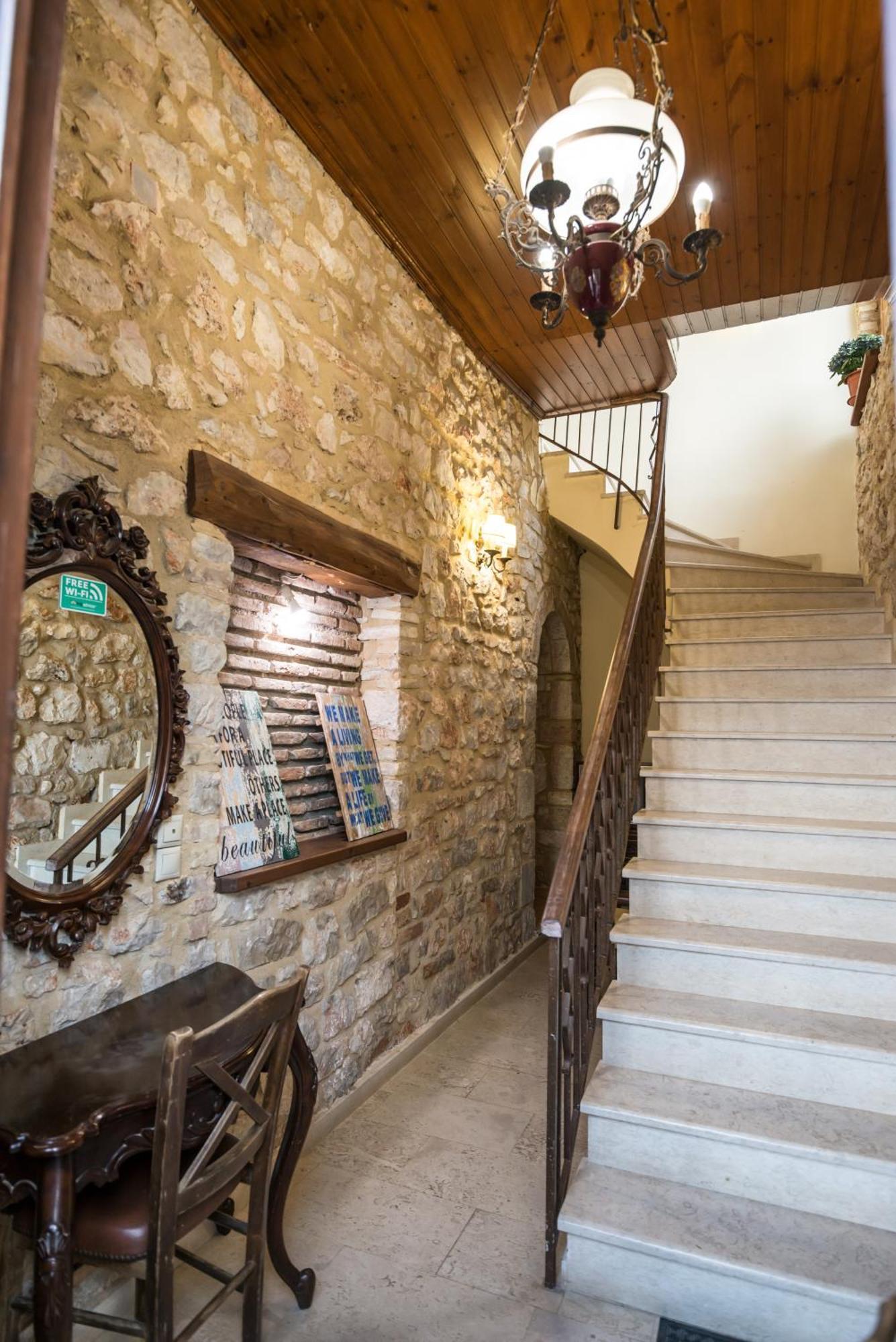 Seafront Stone Suites Vónitsa Eksteriør bilde