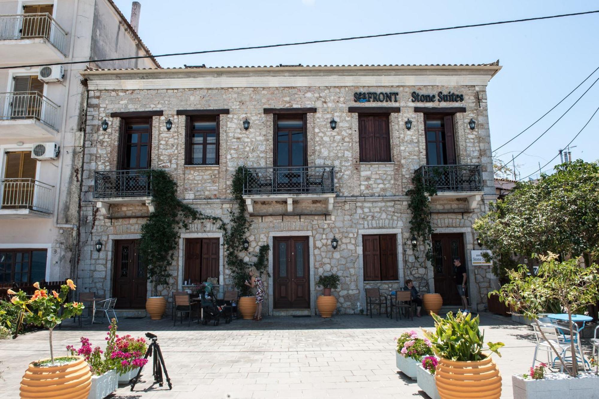 Seafront Stone Suites Vónitsa Eksteriør bilde