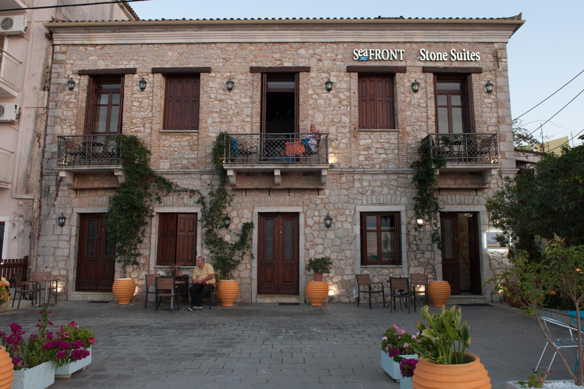 Seafront Stone Suites Vónitsa Eksteriør bilde