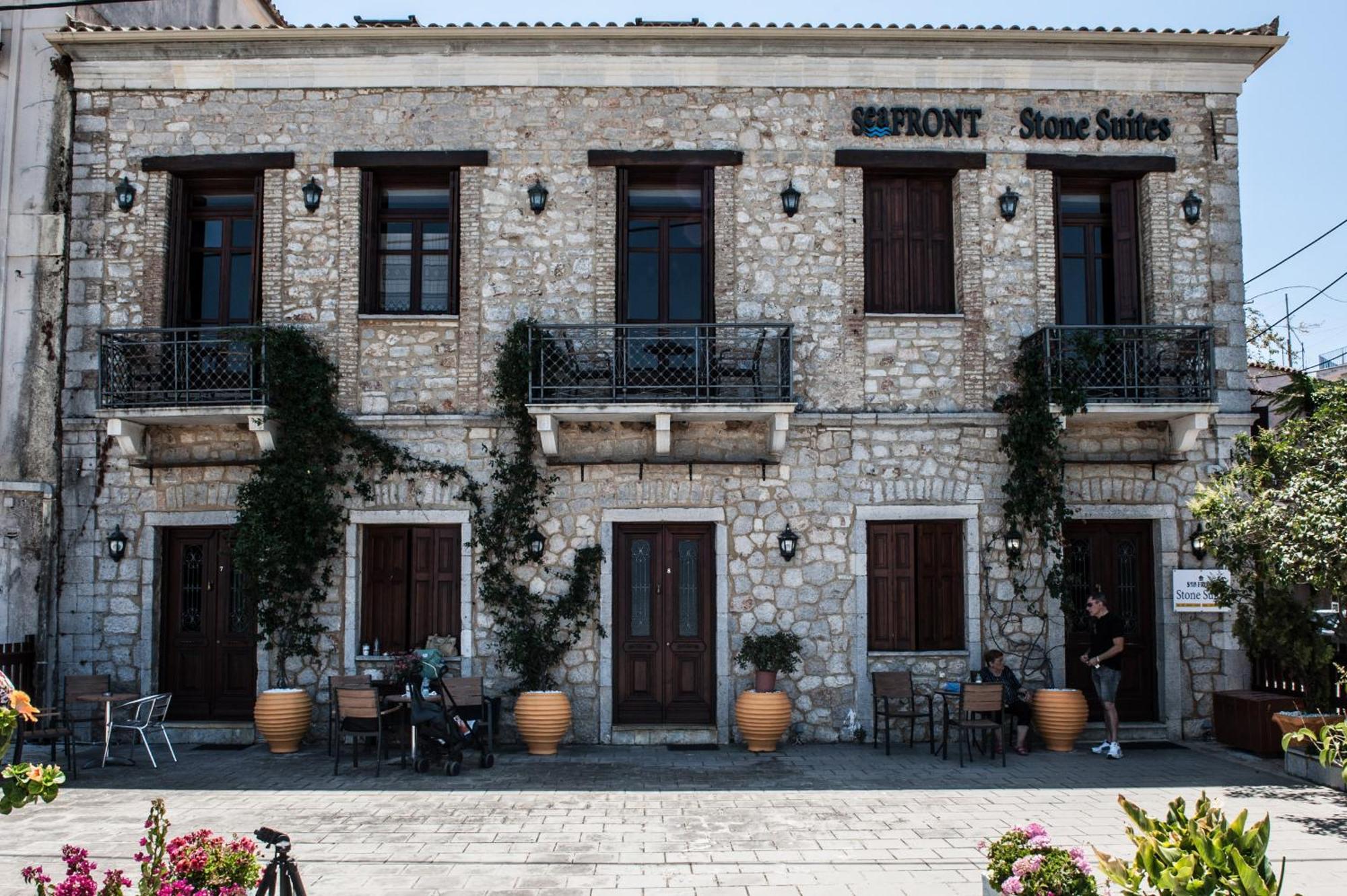 Seafront Stone Suites Vónitsa Eksteriør bilde