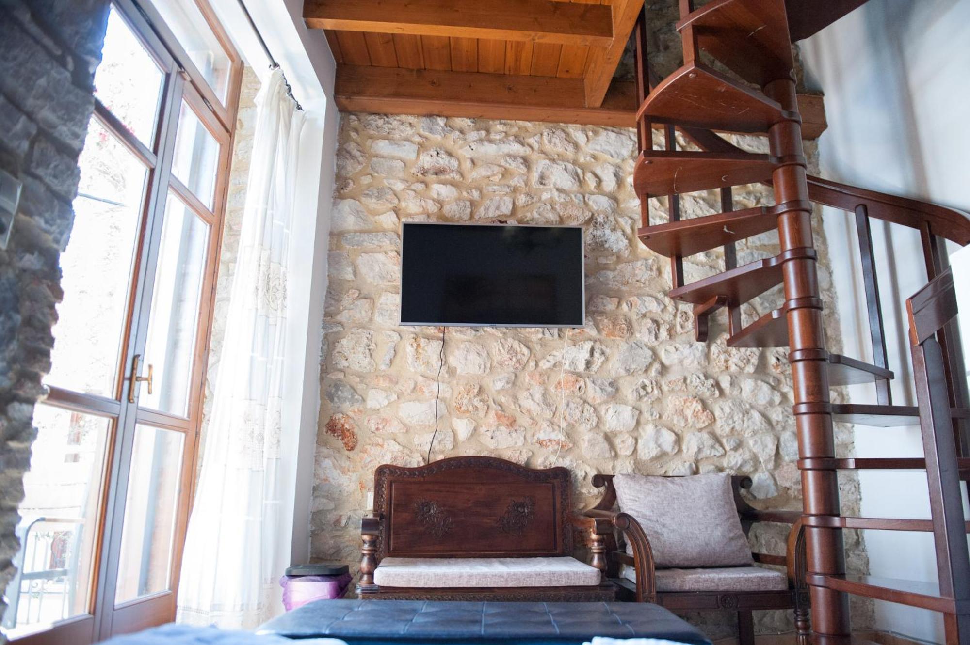 Seafront Stone Suites Vónitsa Eksteriør bilde