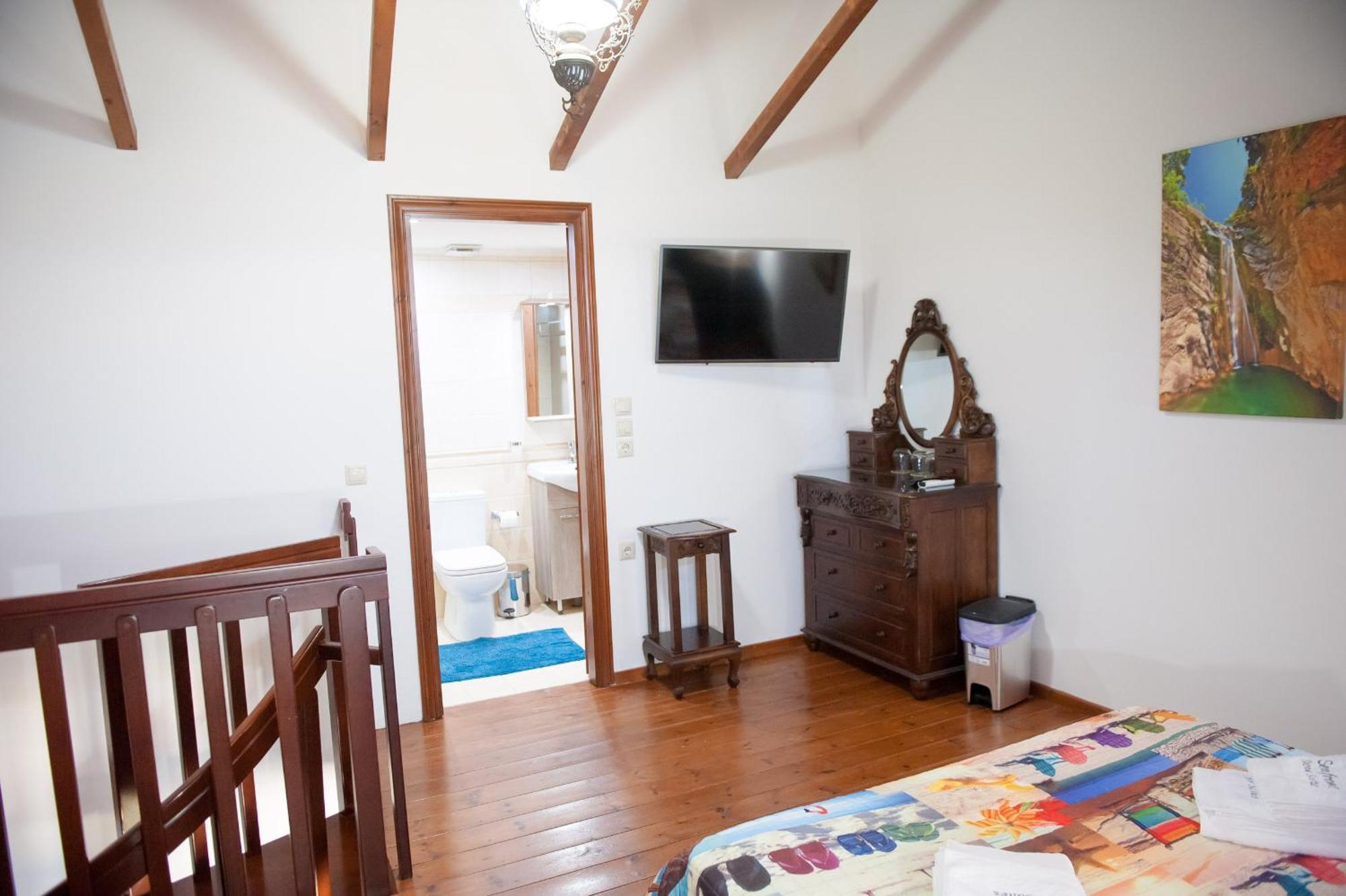 Seafront Stone Suites Vónitsa Eksteriør bilde