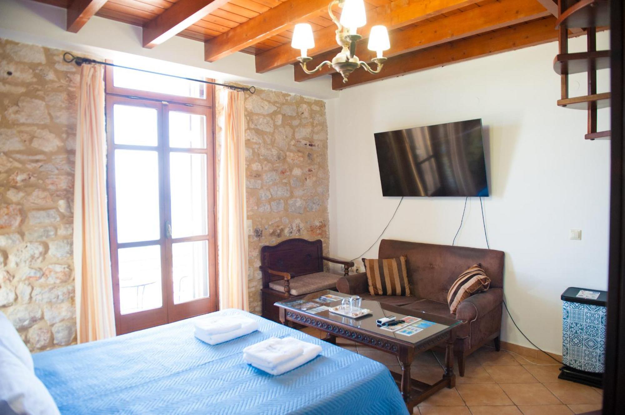 Seafront Stone Suites Vónitsa Eksteriør bilde
