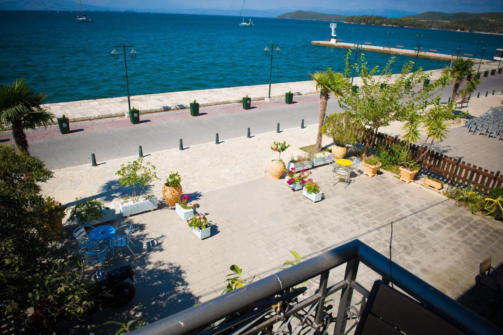 Seafront Stone Suites Vónitsa Eksteriør bilde