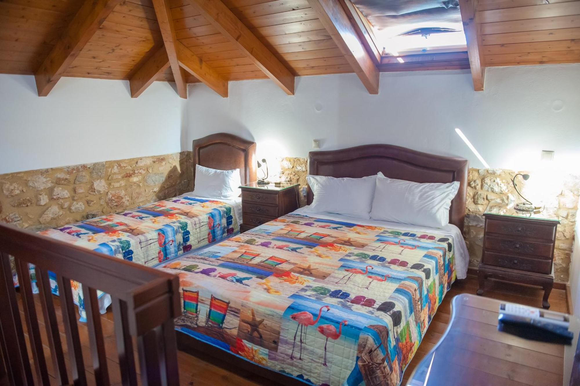 Seafront Stone Suites Vónitsa Eksteriør bilde