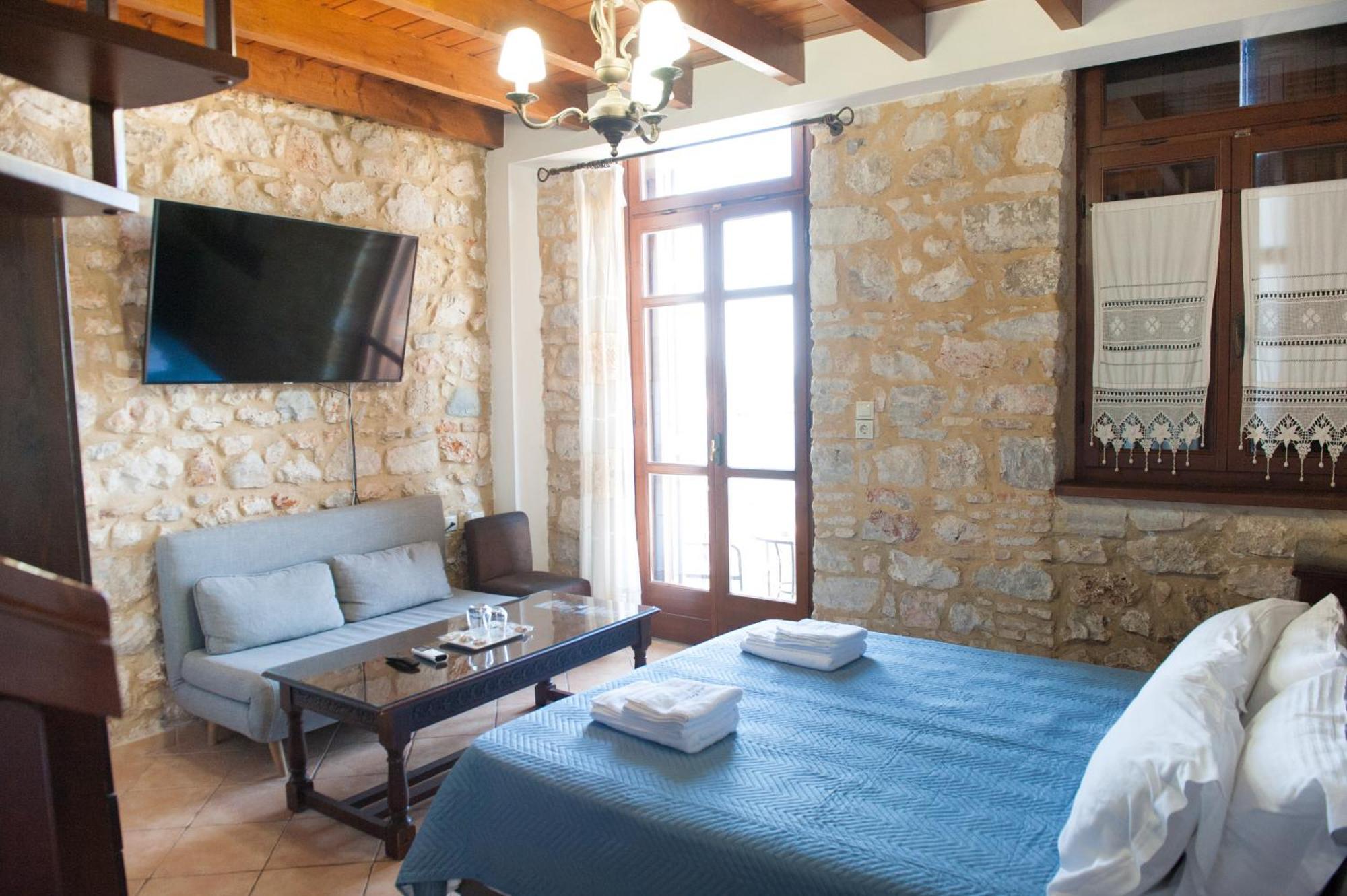 Seafront Stone Suites Vónitsa Eksteriør bilde