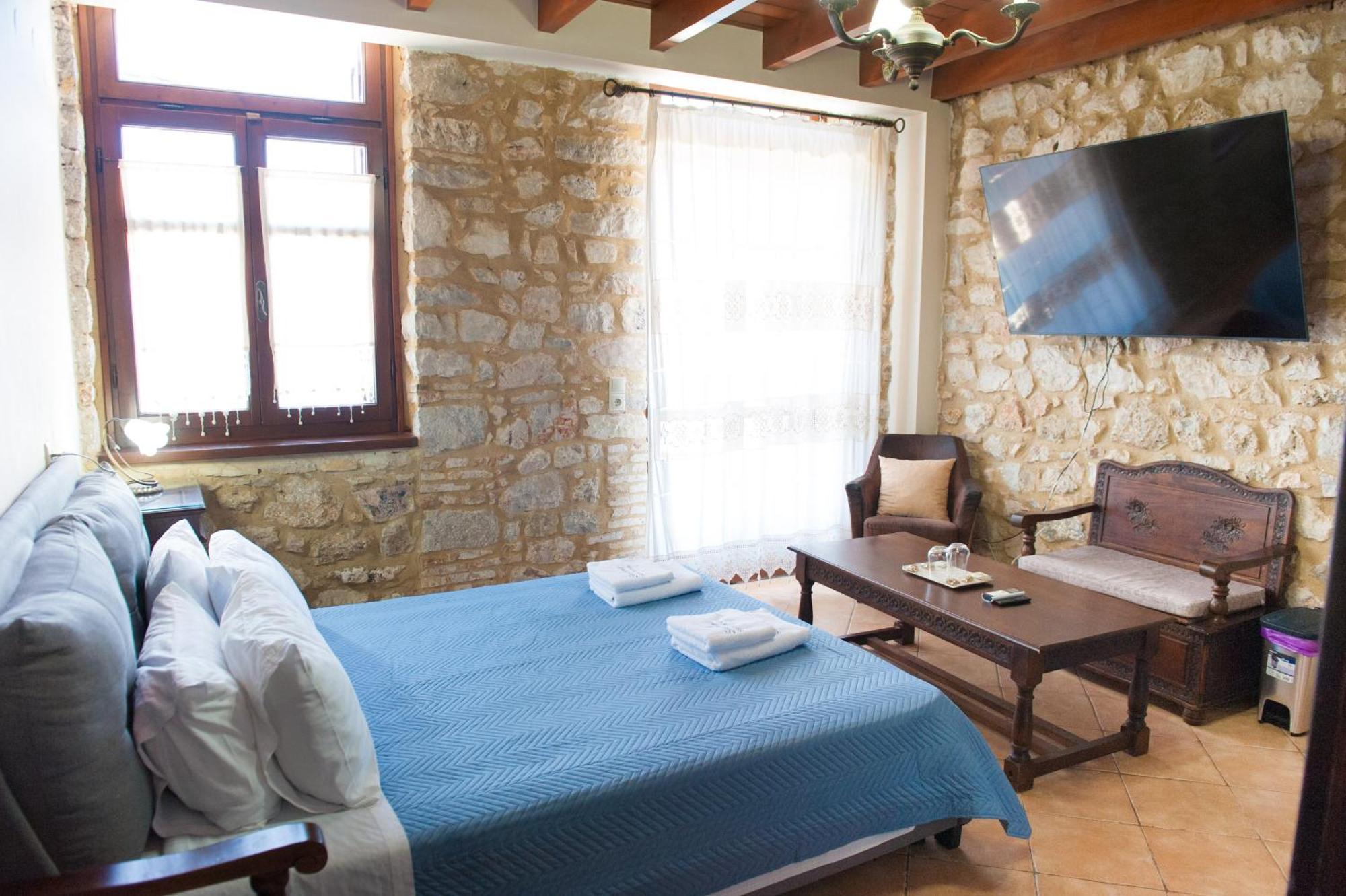 Seafront Stone Suites Vónitsa Eksteriør bilde