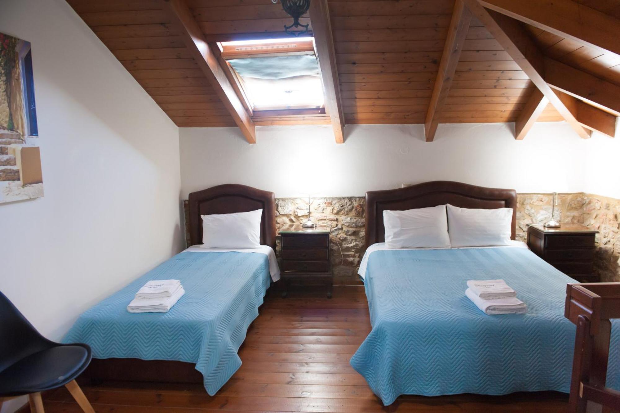 Seafront Stone Suites Vónitsa Eksteriør bilde